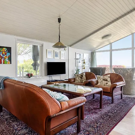 3 Bedroom In Brenderup Fyn * Bro (Funen)